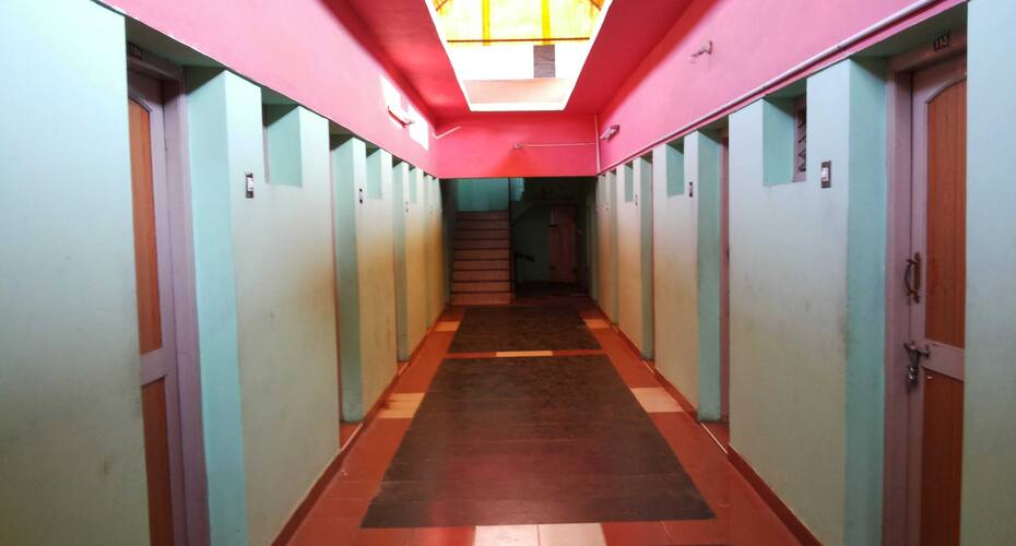 VNR Nadar Lodge, Theni 4